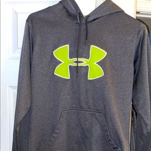 Women’s Underarmour hoodie
